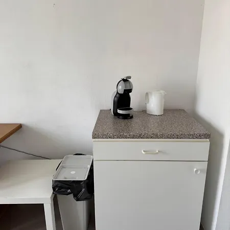 Equipe Avec Parking Numero 39 *